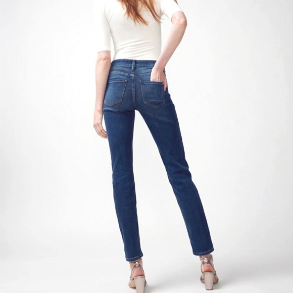 White House Black Market Denim - White House Black Market Slim Leg Regular Medium Wash Jeans Blue Denim WHBM